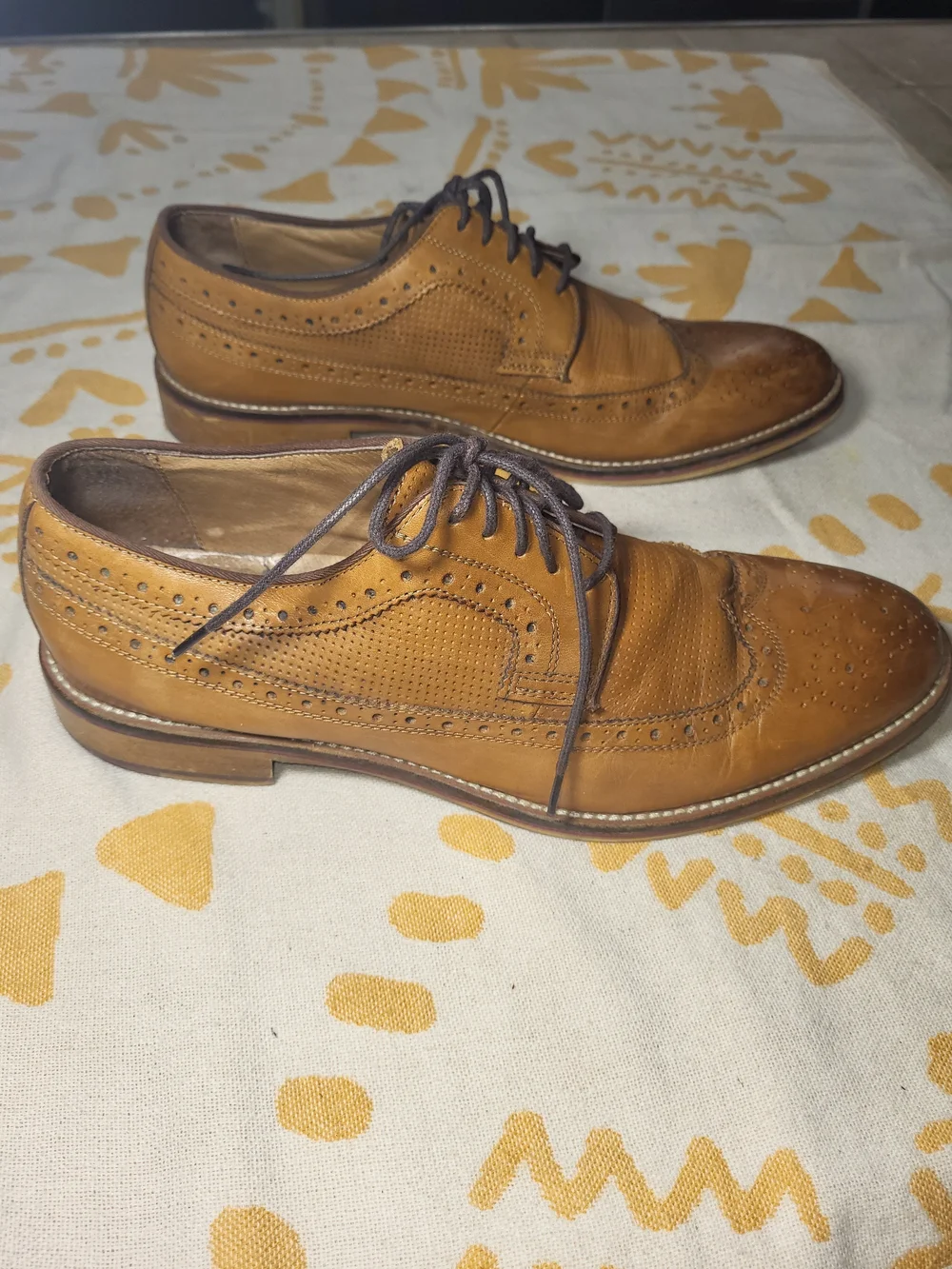 Johnston & Murphy Leather Tan Perforated Wingtip Oxfords